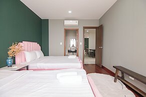 Le Places The Grand Riverside Saigon Apartment