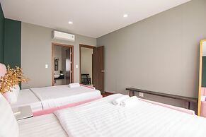 Le Places The Grand Riverside Saigon Apartment