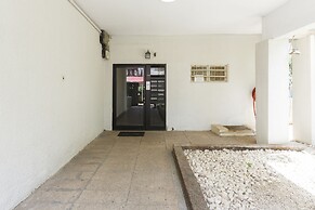 AirTLV-Bazel Apartment With Balcony