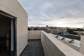 Rabat l.o. MDINA-THE BEDROOM-TUB
