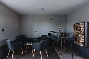 Rabat l.o. MDINA-THE BEDROOM-TUB