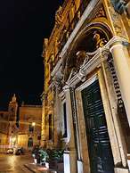 Rabat l.o. MDINA-THE BEDROOM-TUB