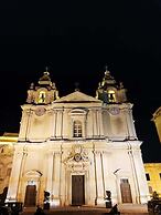 Rabat l.o. MDINA-THE BEDROOM-TUB