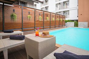 Blue Hippo Hotel
