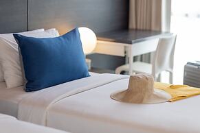 Blue Hippo Hotel