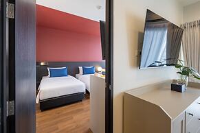 Blue Hippo Hotel