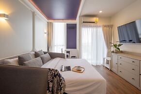 Blue Hippo Hotel
