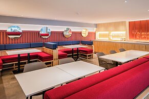 Blue Hippo Hotel