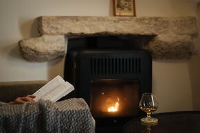 KHAN EIN KAREM BOUTIQUE HOTEL