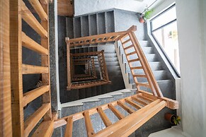 HOTEL MERA PEAK PVT LTD