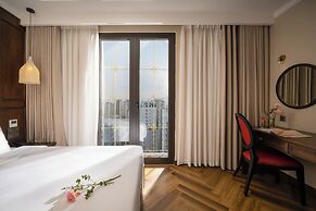 Golden Lotus Luxury Hotel Da Nang