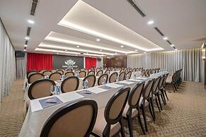 Golden Lotus Luxury Hotel Da Nang