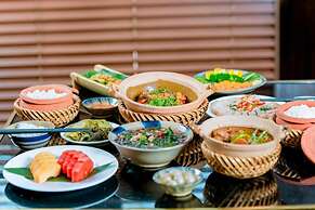 Golden Lotus Luxury Hotel Da Nang