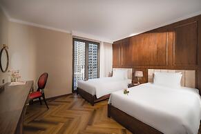 Golden Lotus Luxury Hotel Da Nang