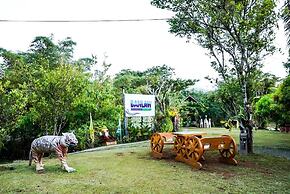 Banlaw Pool & Garden