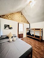 Banlaw Pool & Garden