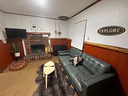 Three Pines Cabins Lodge