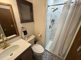 Three Pines Cabins Lodge