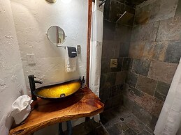 Three Pines Cabins Lodge