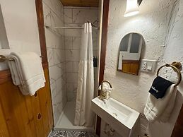 Three Pines Cabins Lodge