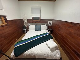 Three Pines Cabins Lodge