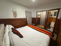 Three Pines Cabins Lodge