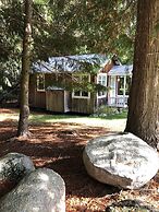 Lopez Farm Cottages & Tent Camping