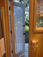 Lopez Farm Cottages & Tent Camping