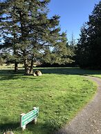 Lopez Farm Cottages & Tent Camping