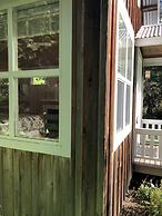 Lopez Farm Cottages & Tent Camping