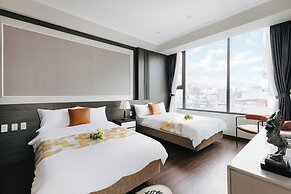 Ivy Luxury Hotel & Apartment