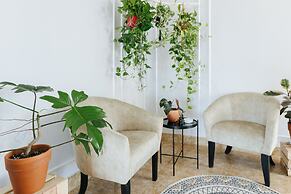 Ivy Luxury Hotel & Apartment