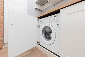 Stylish Apartment Rydygiera by Renters