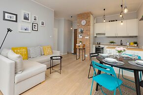 Stylish Apartment Rydygiera by Renters