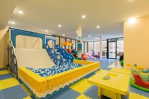 Jupiter Trevi Resort and Spa