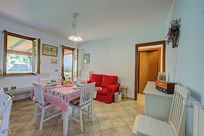 Brighty Rainbow House Garden