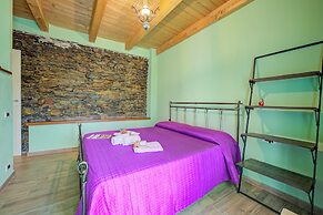 Brighty Rainbow House Garden