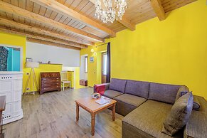 Brighty Rainbow House Garden