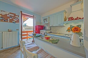 Brighty Rainbow House Garden