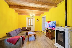 Brighty Rainbow House Garden