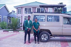 LA'TONNA SAFARI HOTEL