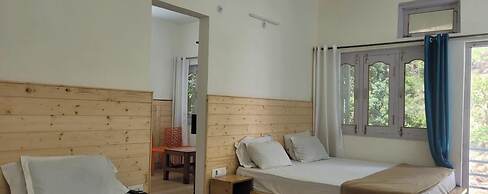 Hotel Shivay