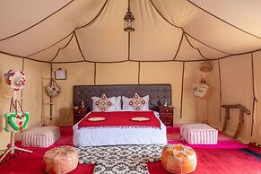 Sanmao Desert Luxury Camp
