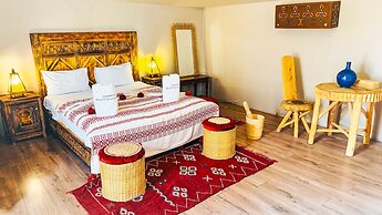 Sanmao Desert Luxury Camp