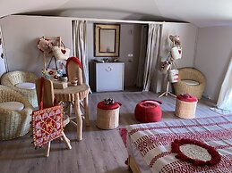 Sanmao Desert Luxury Camp