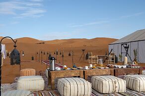 Sanmao Desert Luxury Camp