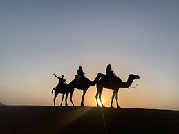 Sanmao Desert Luxury Camp