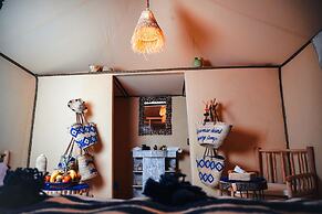 Sanmao Desert Luxury Camp