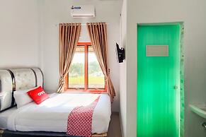 OYO 3844 Shinta Guesthouse