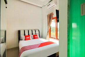 OYO 3844 Shinta Guesthouse